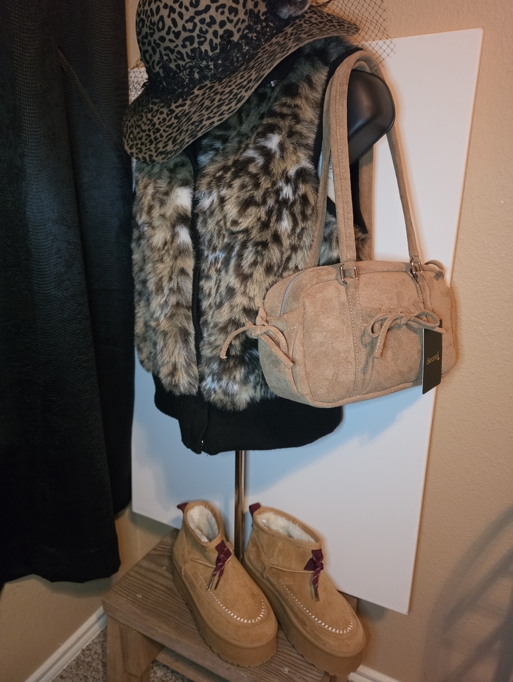 BE COOL Suede Drawstring Shoulder Bag in Camel/Tan. NWT